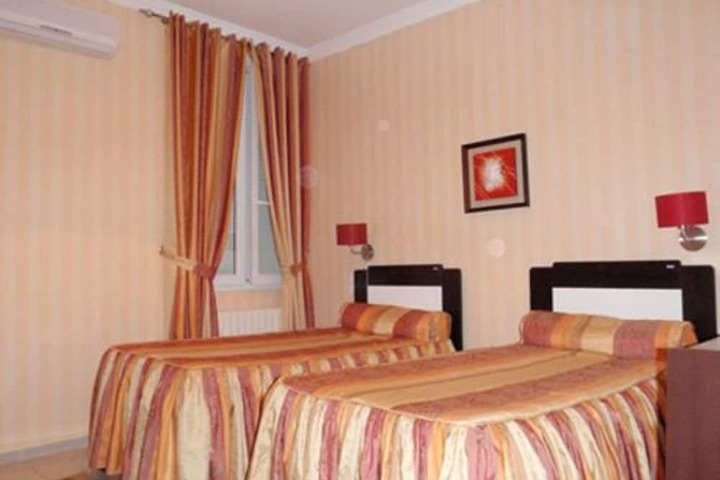 Room 8 of 31