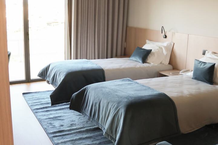 Room 93 of 201