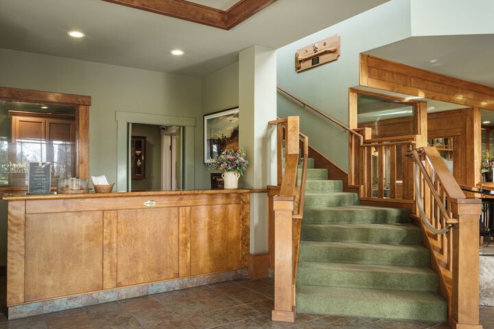 Hotel Interior 4 of 116