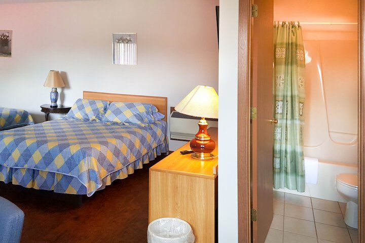 Room 15 of 22