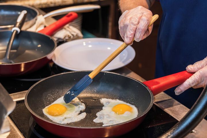 Breakfast/Coffee Service 27 of 33