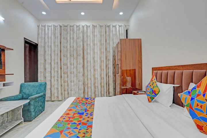 Room 14 of 26