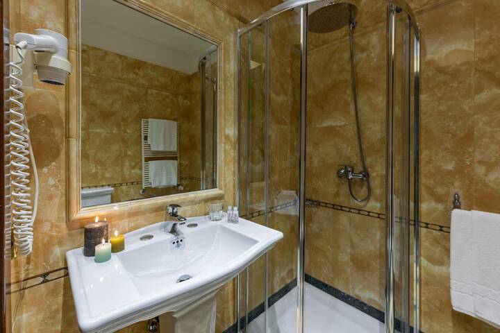 Bath Photo