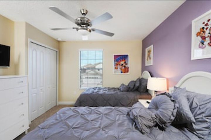Room 6 of 35
