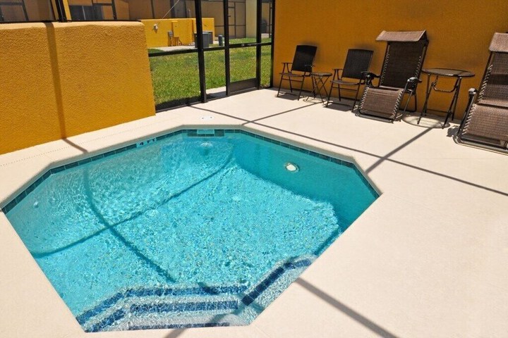 Pool 15 of 25