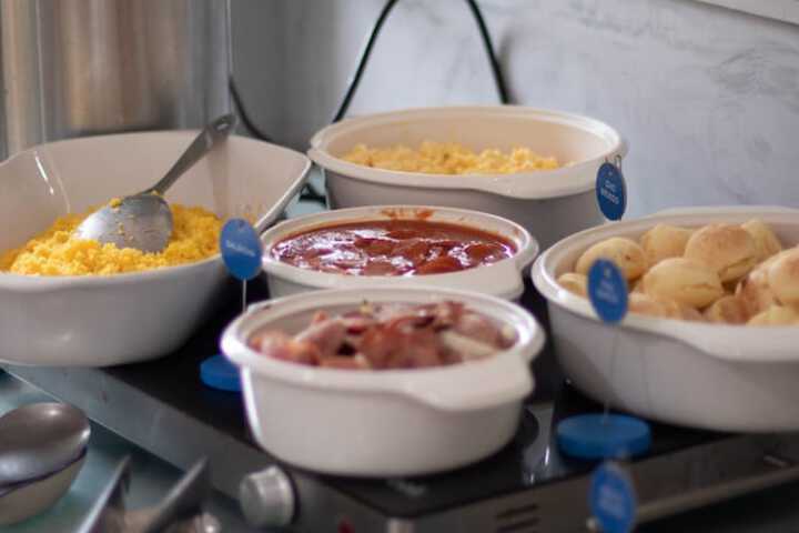Breakfast/Coffee Service 80 of 102