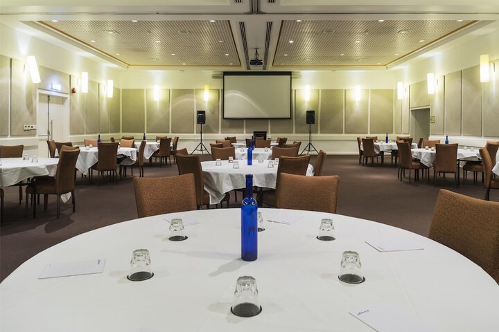 Meeting 142 of 186