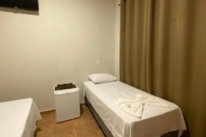 Room 12 of 17