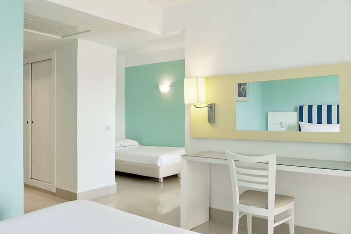 Room 14 of 88