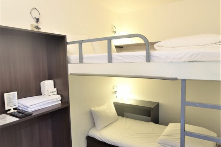 Room 20 of 44