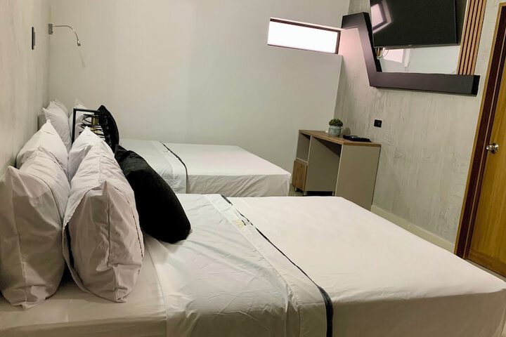 Room 9 of 61