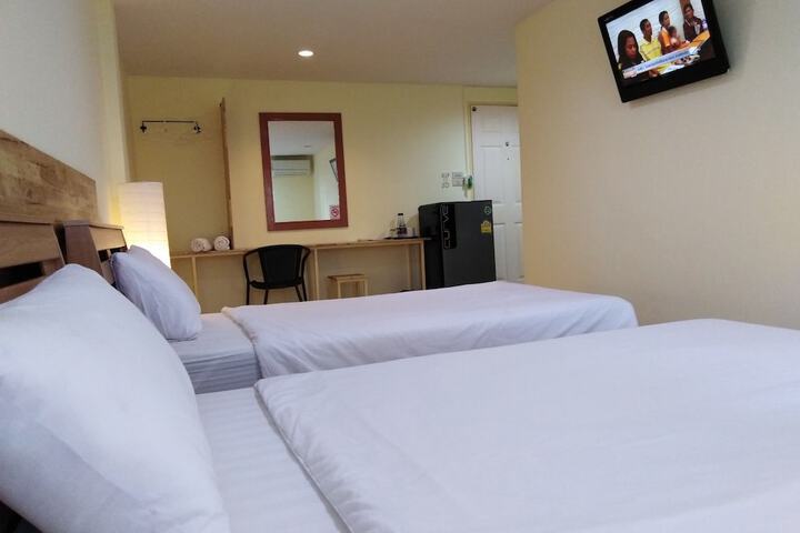 Room 5 of 39