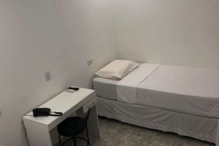 Room 4 of 15