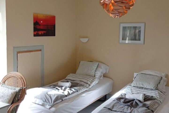 Room 18 of 30
