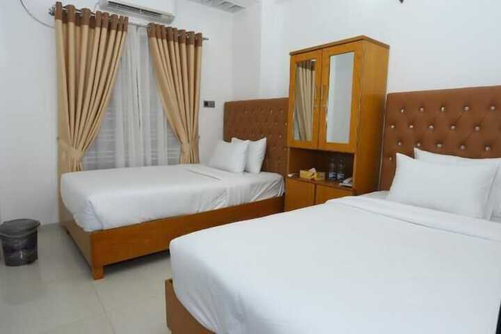 Room 6 of 31