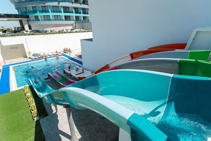 Pool 43 of 107