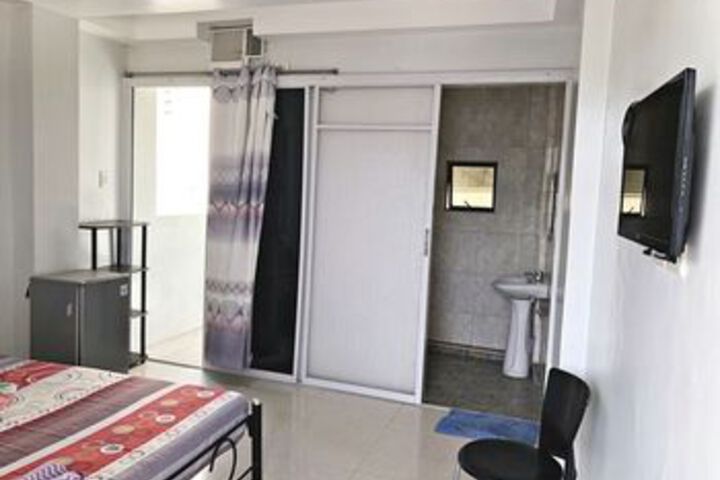 Room 12 of 22