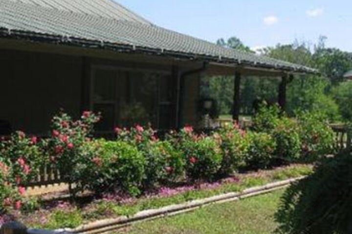 Hotel Exterior 6 of 23