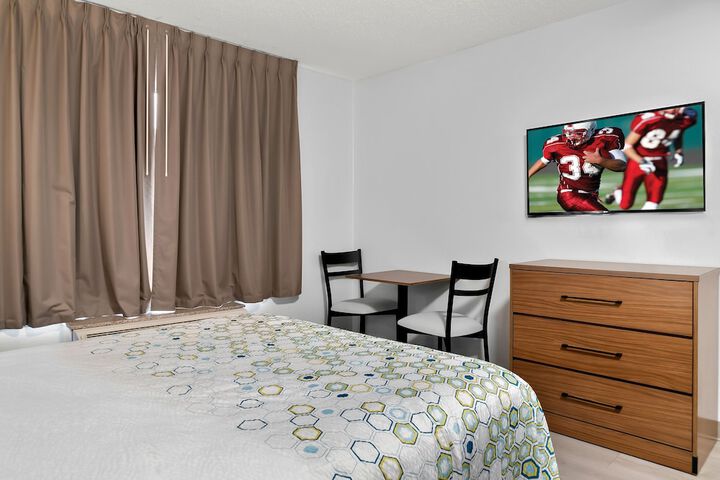 ADA Accessible Studio 1 Queen Bed (4 of 9)