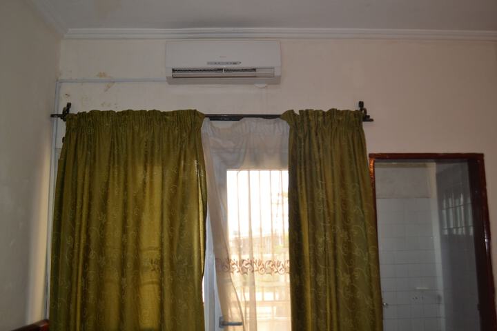 Room 6 of 15