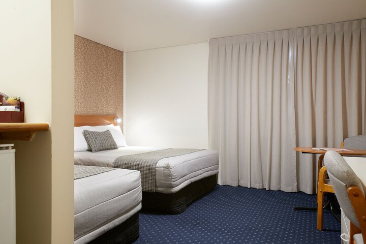 Room 22 of 36