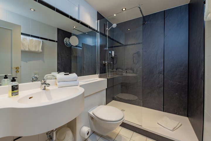 Clean Restrooms