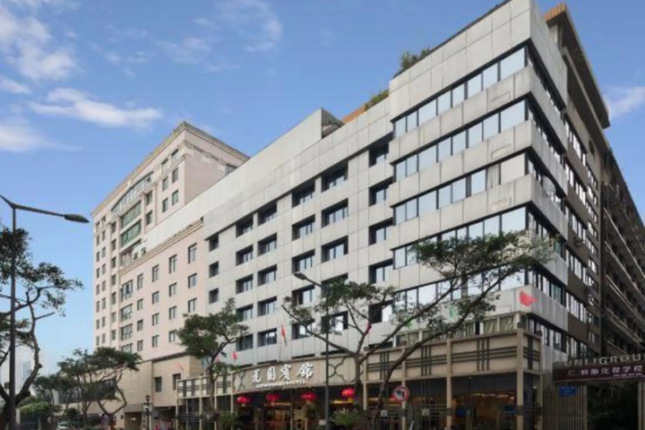 Garden Hotel