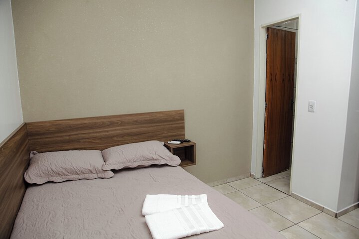 Room 5 of 48