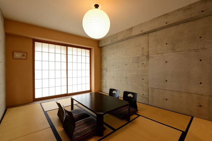 Room 20 of 115