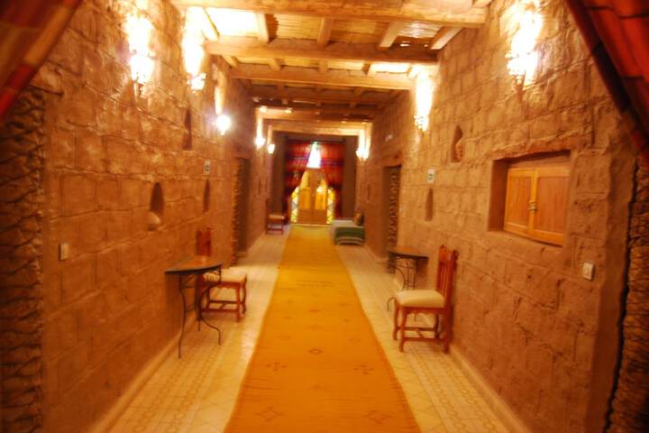 Ballroom/Hall 58 of 72