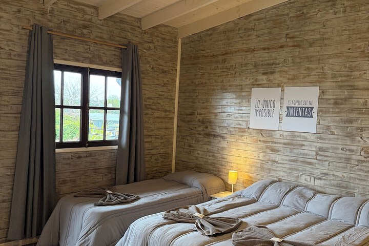 Room 8 of 104