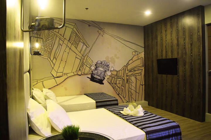 Room 5 of 19