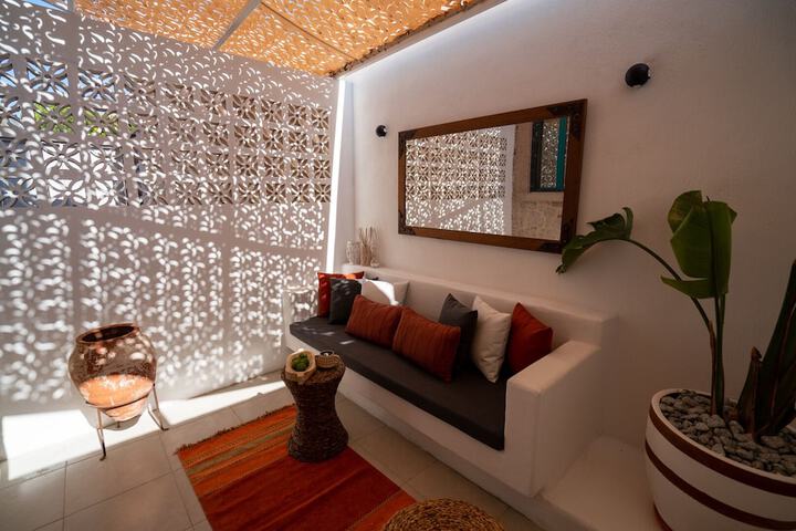 Room 48 of 73