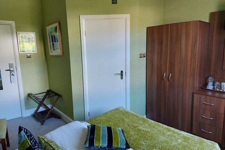 Room 25 of 70
