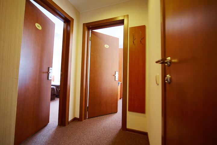 Ballroom/Hall 48 of 60