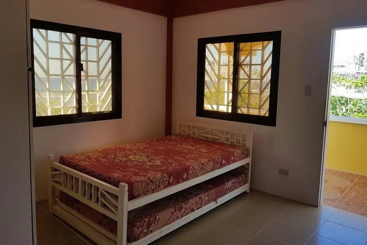 Room 2 of 17