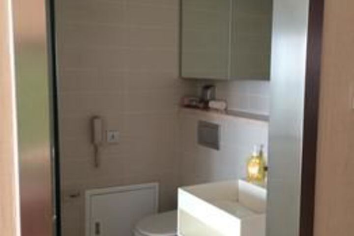 Room 13 of 51
