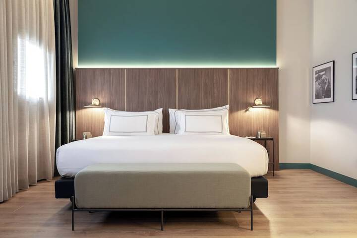 Room 42 of 137