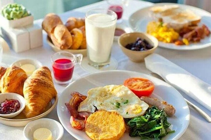 Breakfast/Coffee Service 30 of 41