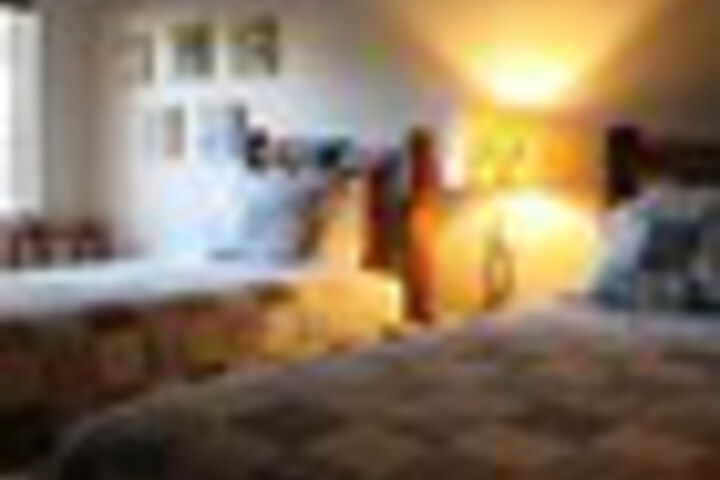 Room 140 of 504