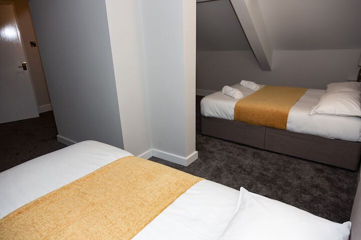 Room 15 of 22