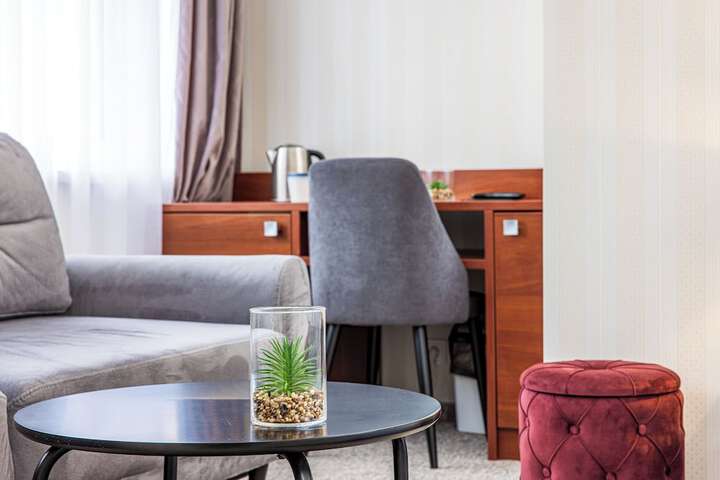 Room 72 of 214
