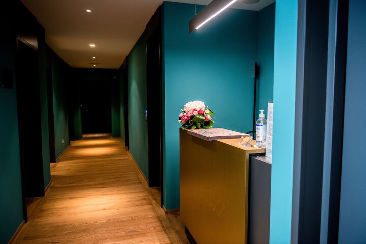 Ballroom/Hall 178 of 188