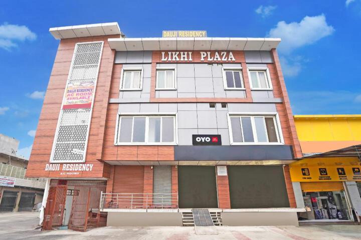 Hotel O Dauji Residency