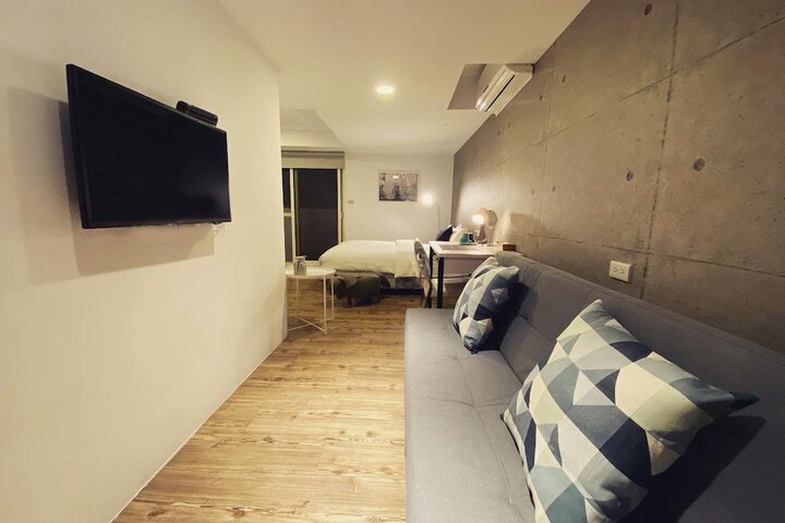 Room 27 of 44
