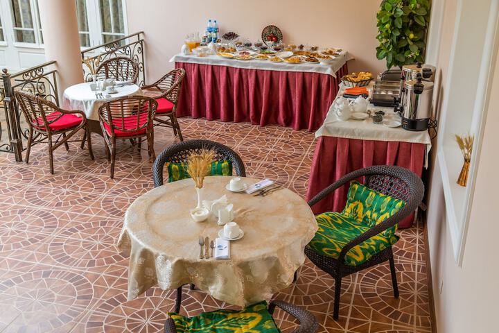 Breakfast/Coffee Service 19 of 36