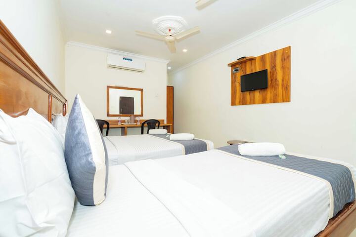 Room 8 of 22