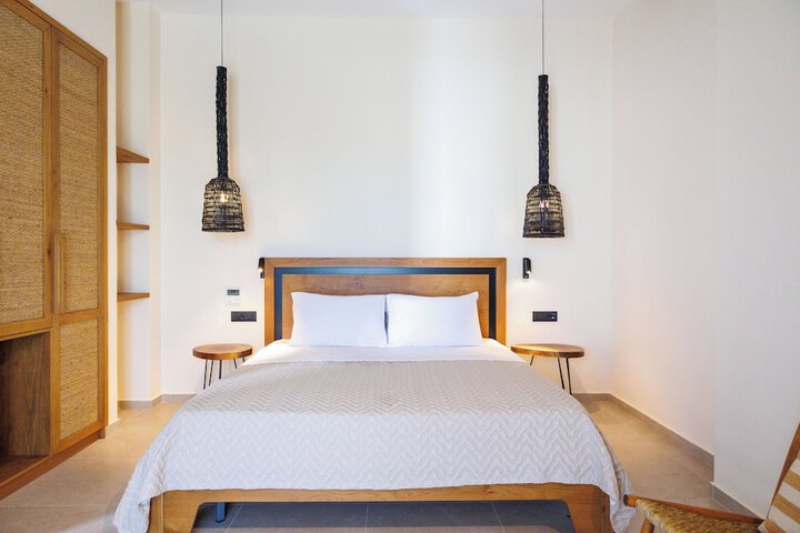 Room 13 of 57