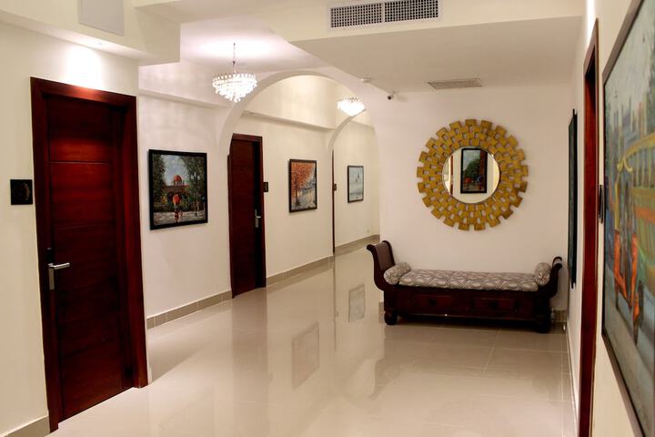 Ballroom/Hall 36 of 44