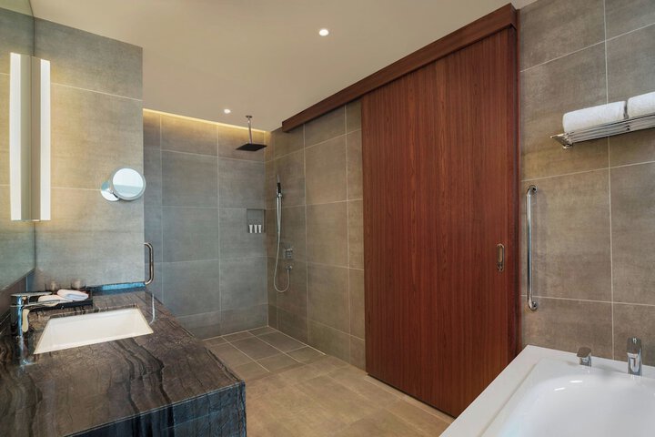 Room 40 of 81